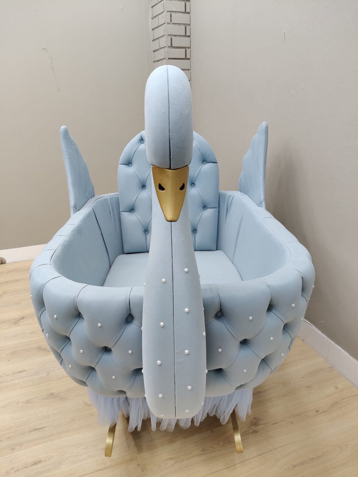 Royal Swan (Light Blue)