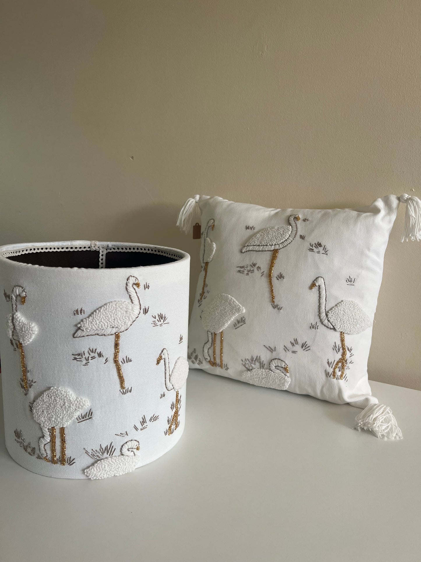 LUXURY FLAMINGO LAMP AND CUSHION COVER SET