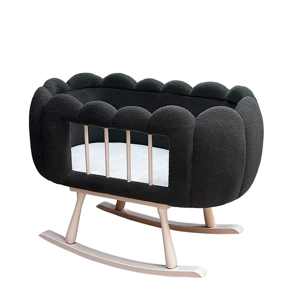 LUXURY TEDDY BABY CRIB with wooden legs