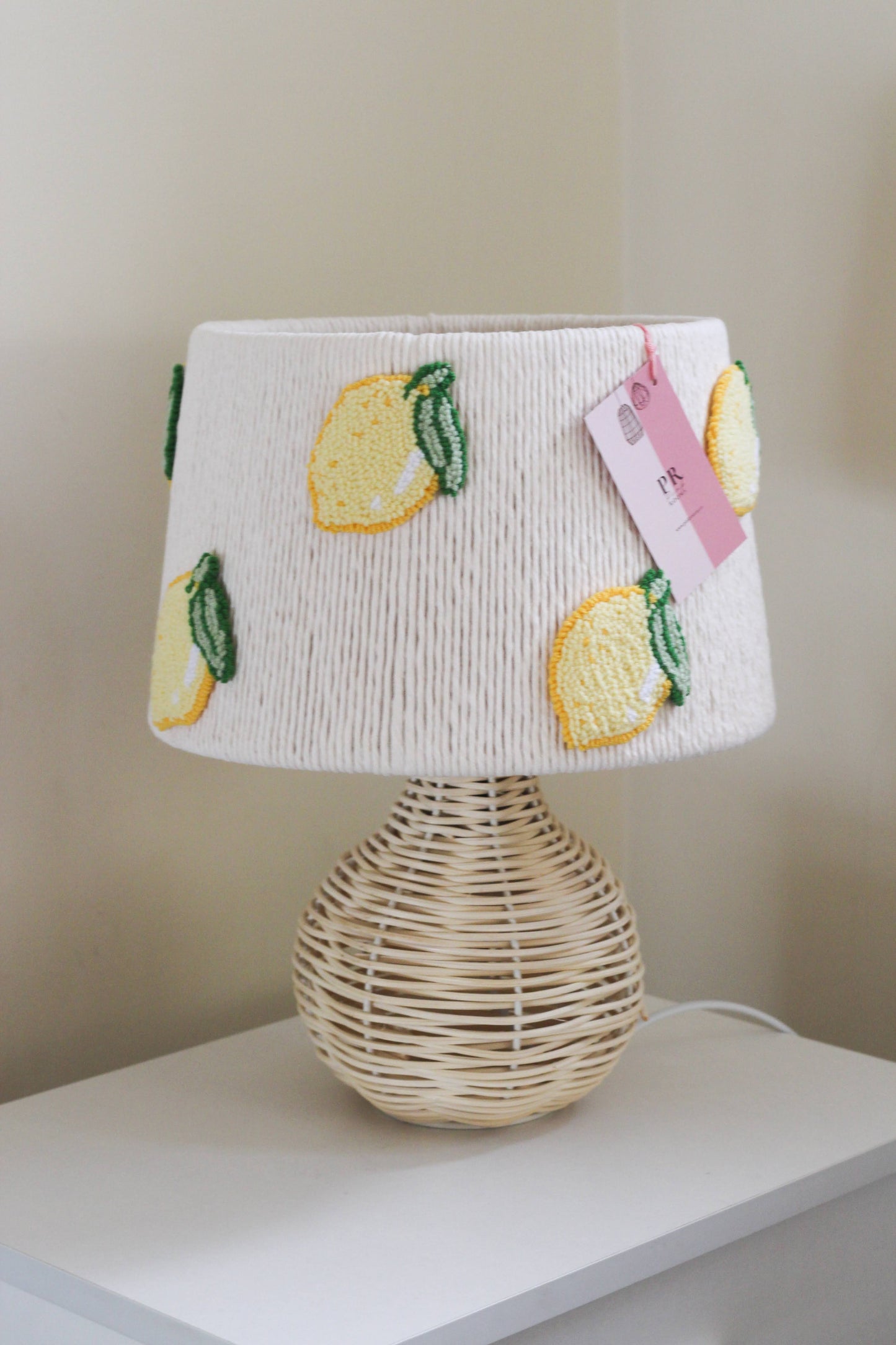 LEMON TABLE LAMP