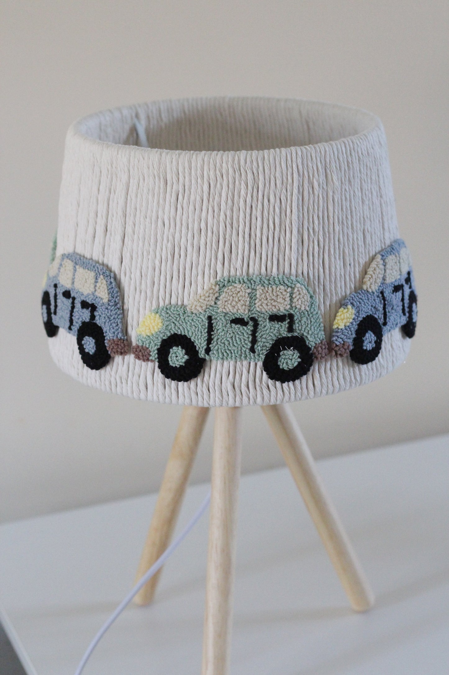CAR TABLE LAMP WITH WOODEN BASE