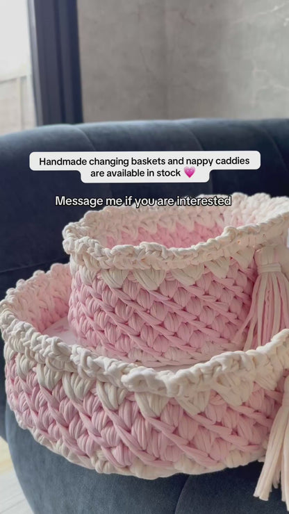 Changing basket + nappy caddy in cappuccino and ivory