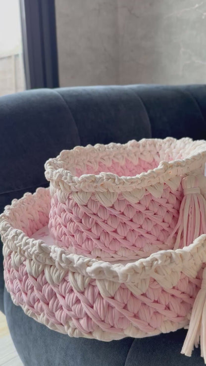 Changing basket + nappy caddy in pink and ivory
